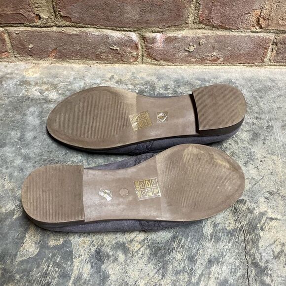 Gray Faux Suede Braided Loafer Flat Size 9 - Picture 7 of 9